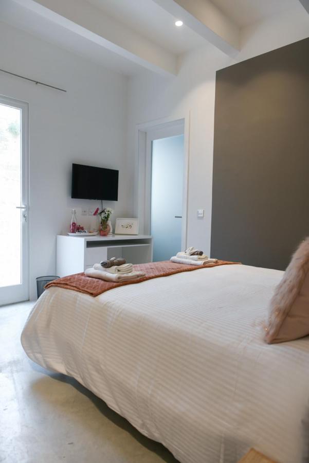 Privilege Suite Pietà Exterior photo