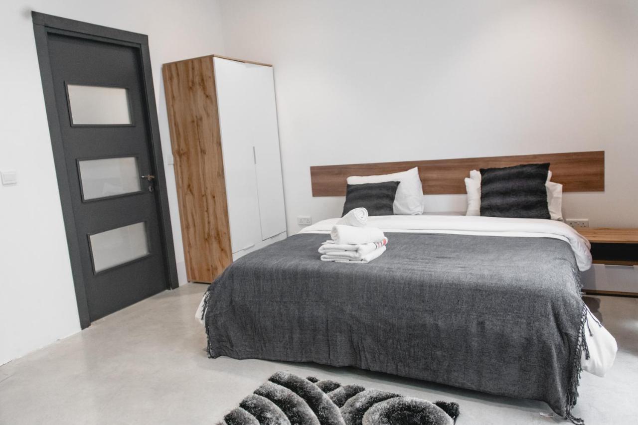 Privilege Suite Pietà Exterior photo